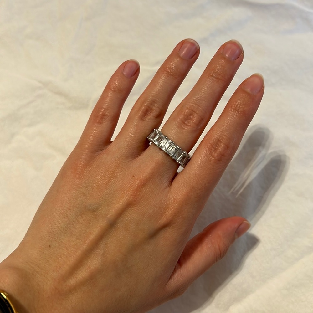 Swarovski Vittore infinity ring